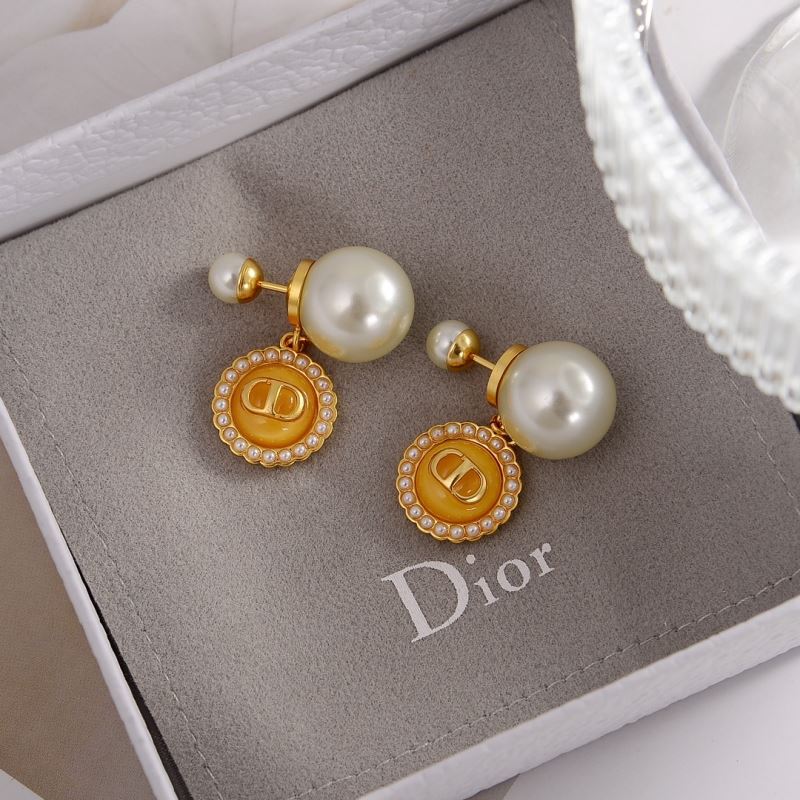 chr1st1an D10r earrings